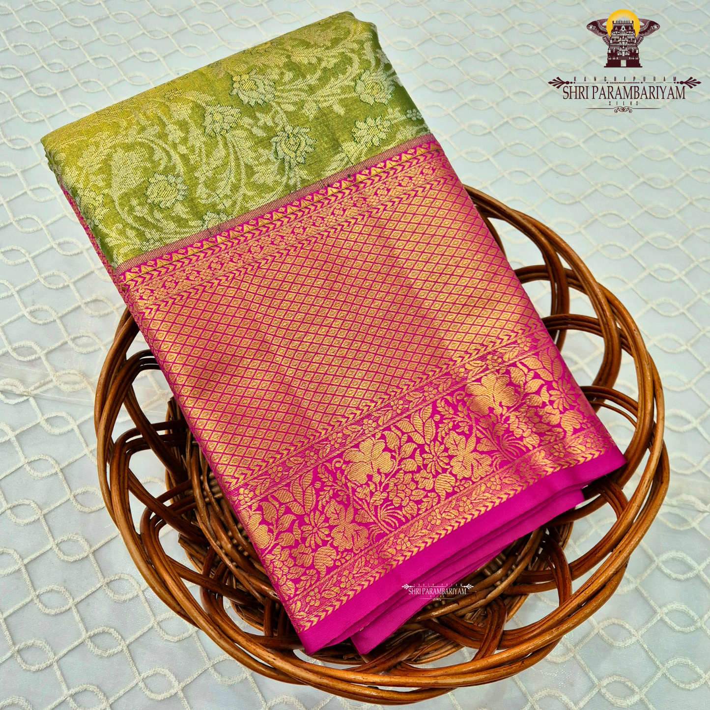 Dual-tone combination of olive green / pista green Saree