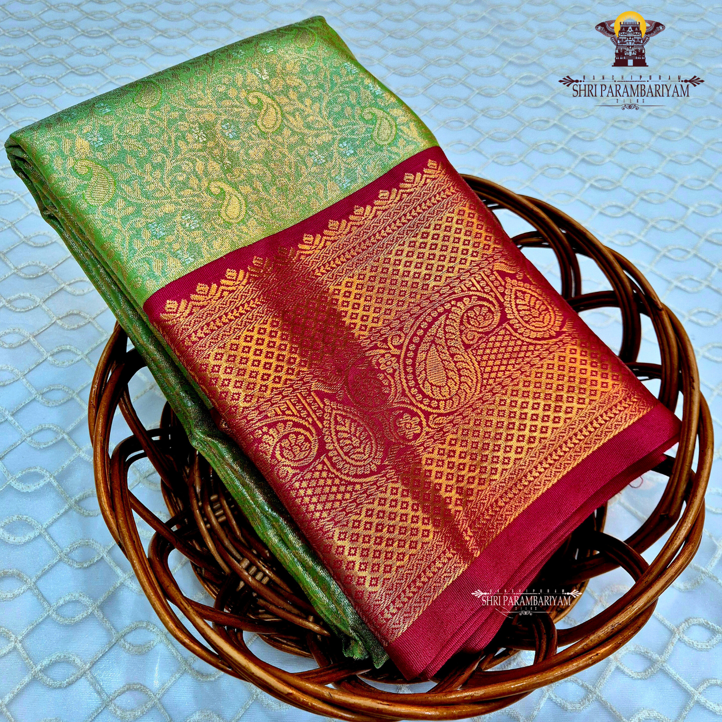 A graceful lime green / pista green Tissue Saree