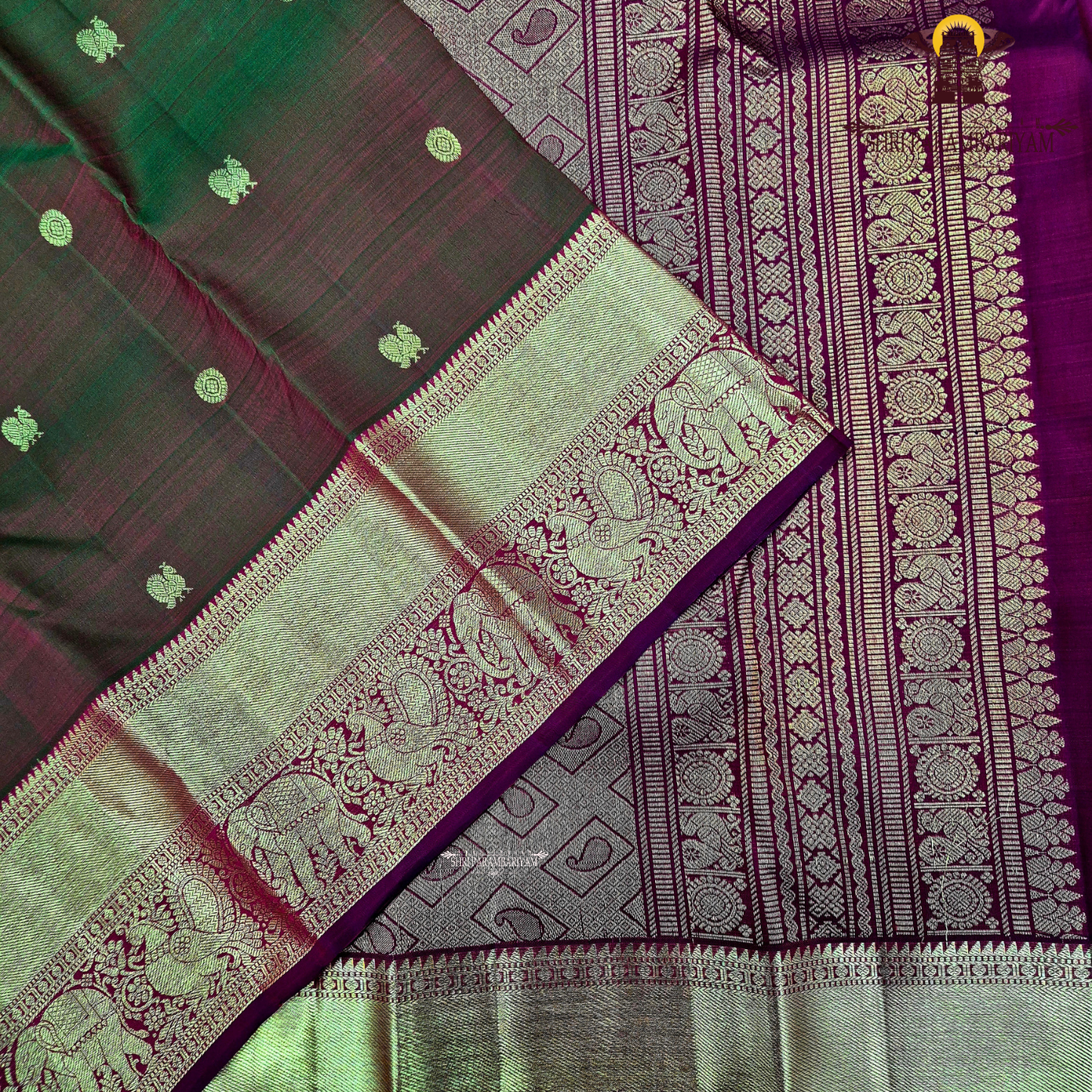 A rich copper brown dual shade color with a subtle maroon undertone Saree