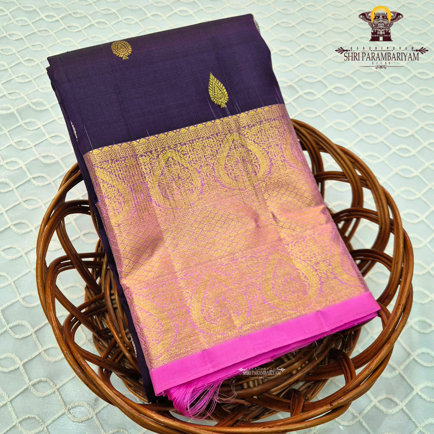 Royal Deep Violet / Purple body with a contrasting Pink border and pallu Saree