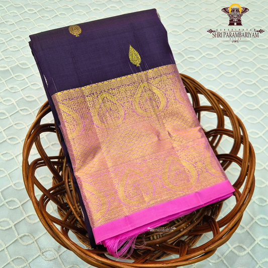 Royal Deep Violet / Purple body with a contrasting Pink border and pallu Saree