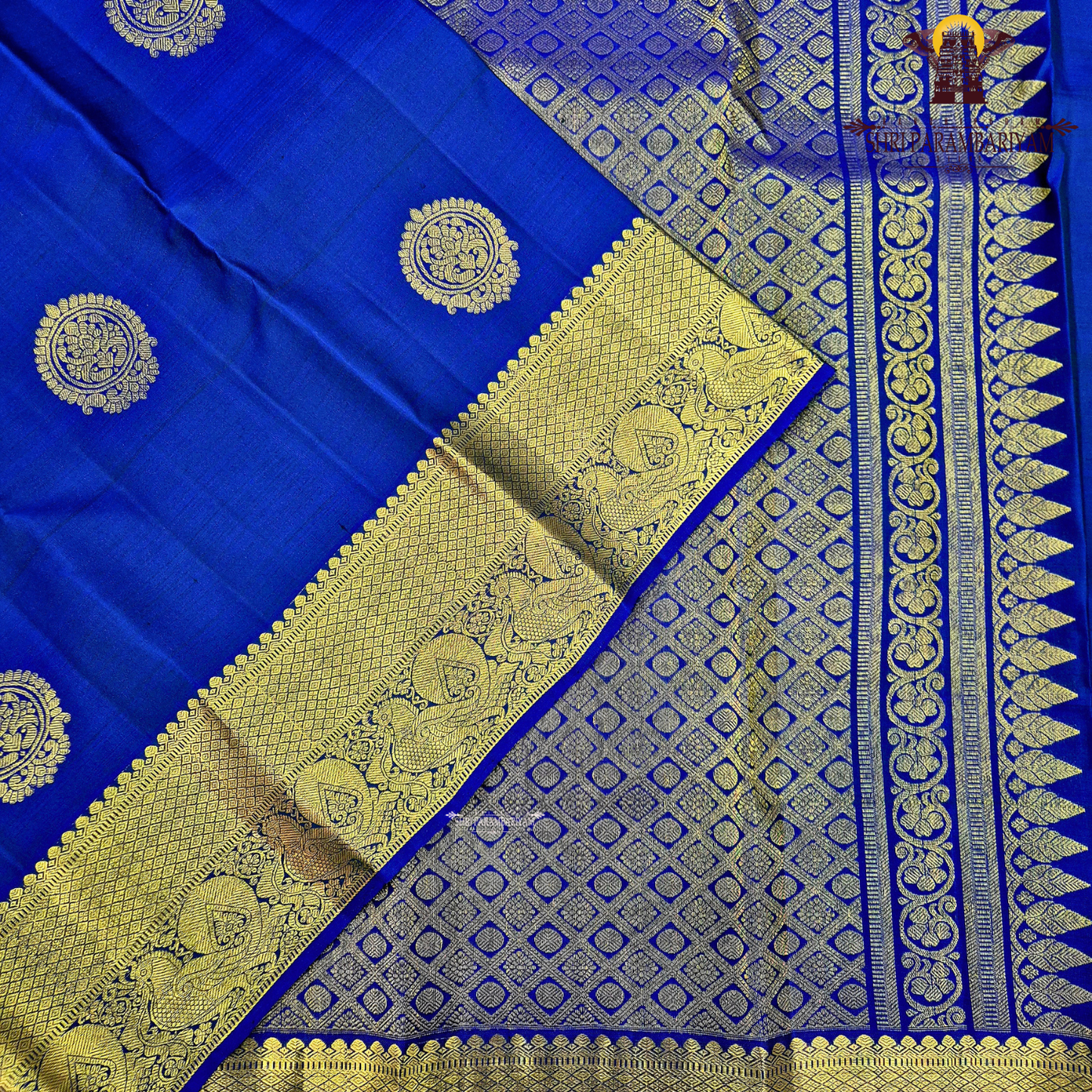 A elegant royal blue Saree