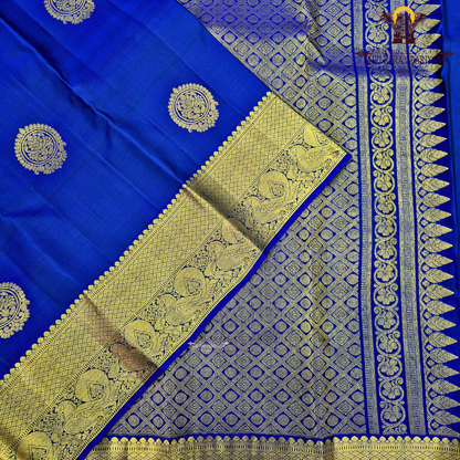 A elegant royal blue Saree