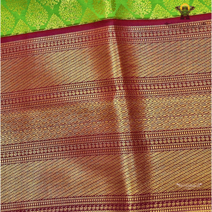 Rich parrot green / leaf green Saree