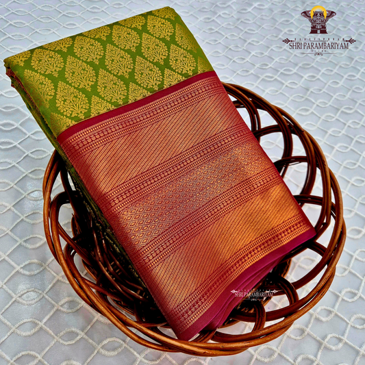 Bright parrot green / pista green Saree