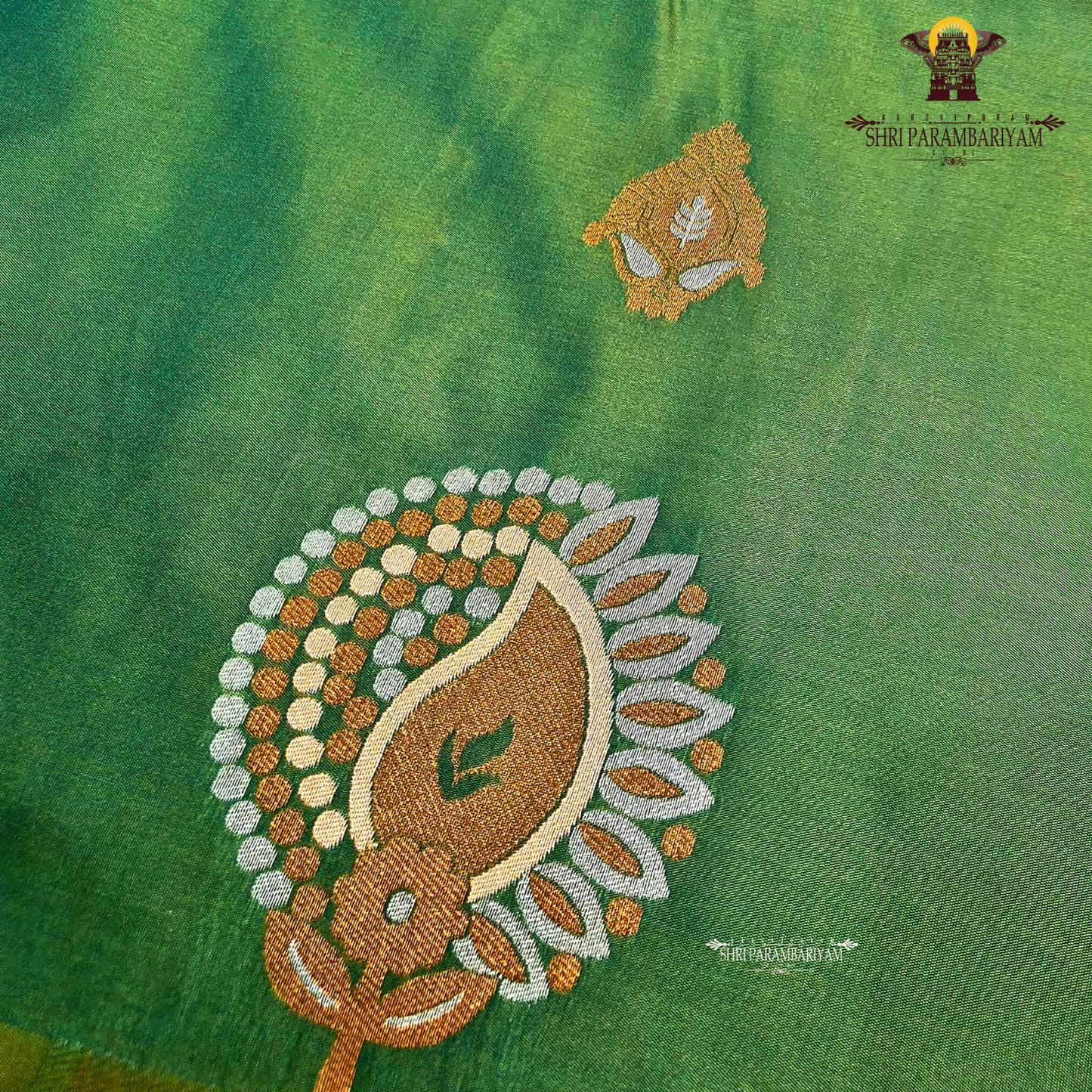 Classic bottle green / peacock green Saree