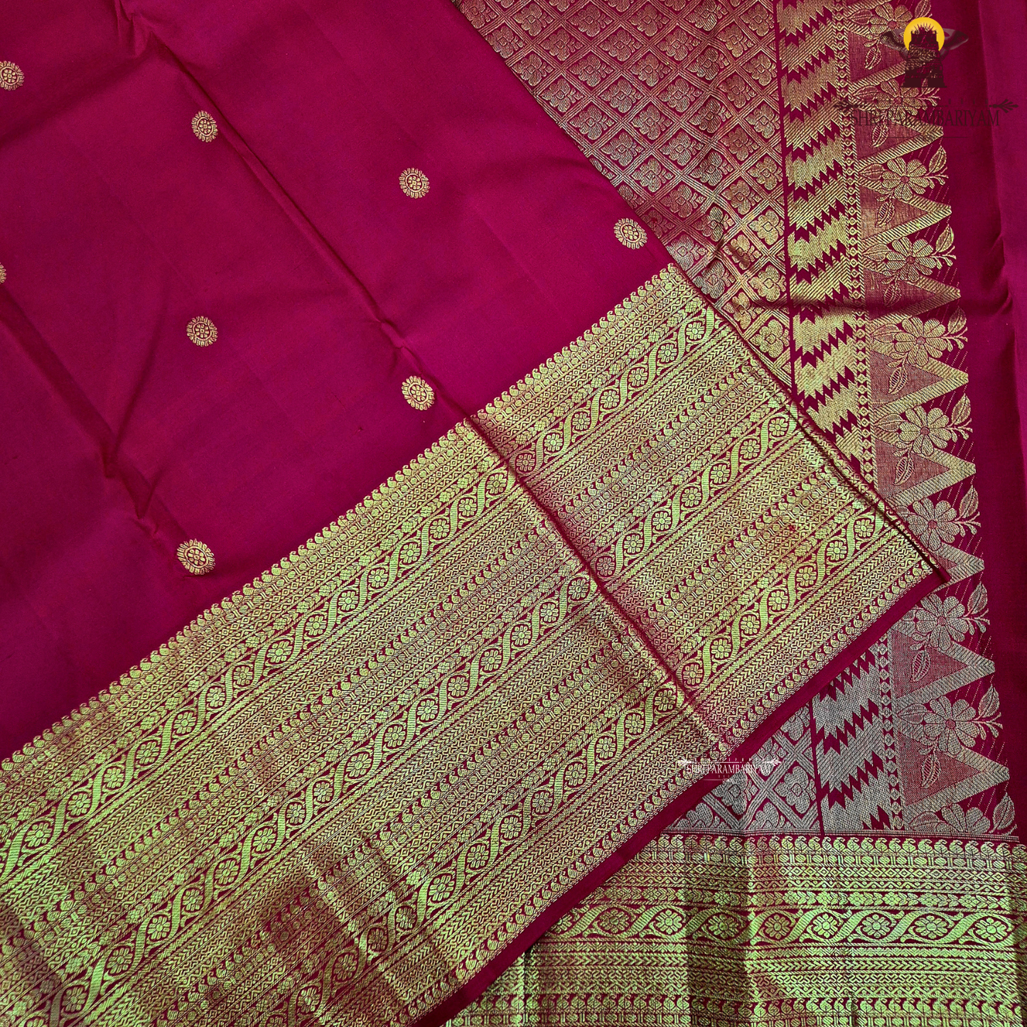 A vibrant Classic Vermilion Red / Bridal Red shade, beautifully complemented Saree
